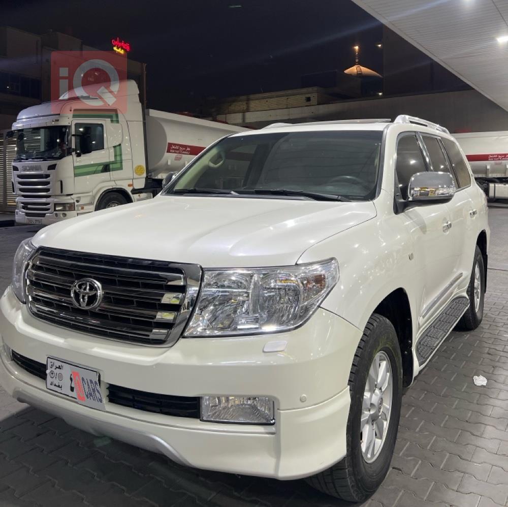 تويوتا لاندكروزر